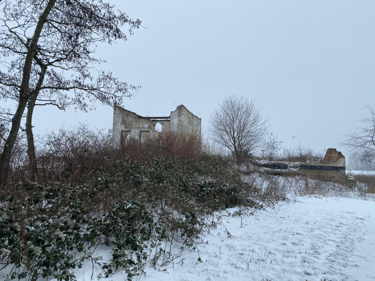 Roer, huisje aan de Maas Maren-Kessel Buitenkant foto