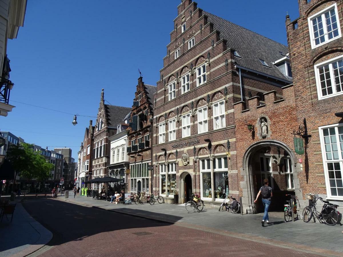Roer, huisje aan de Maas Maren-Kessel Buitenkant foto