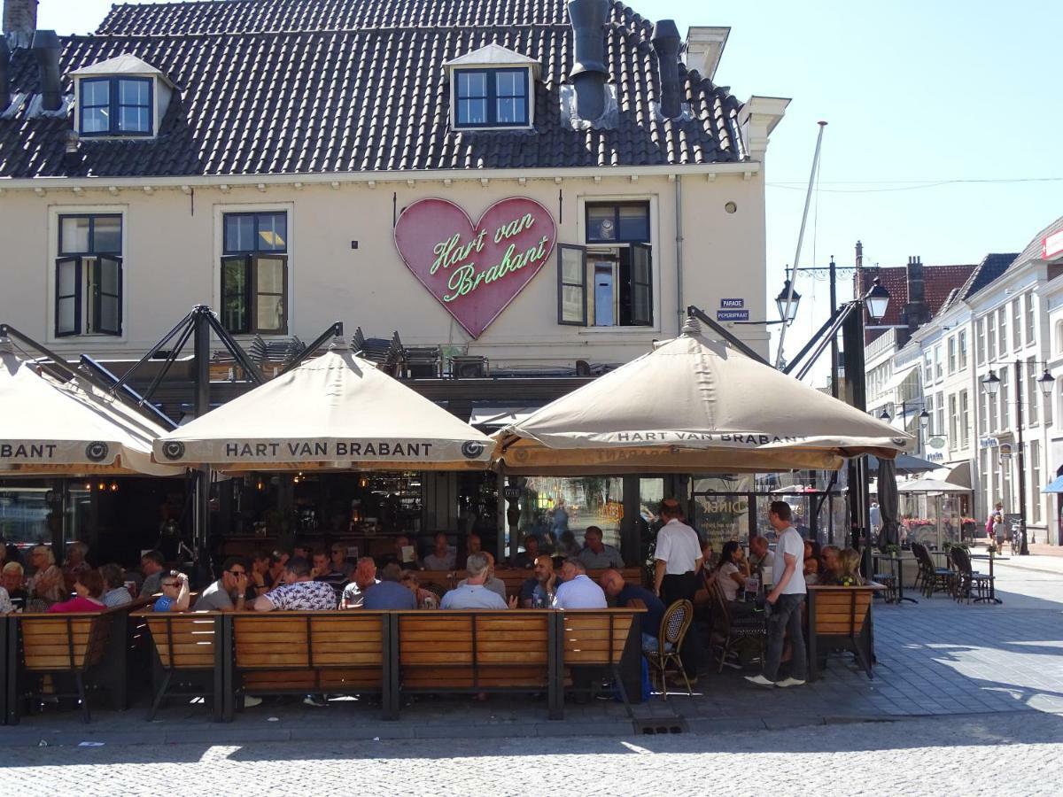 Roer, huisje aan de Maas Maren-Kessel Buitenkant foto